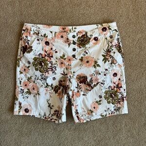 VENUS Floral Print Women's Shorts